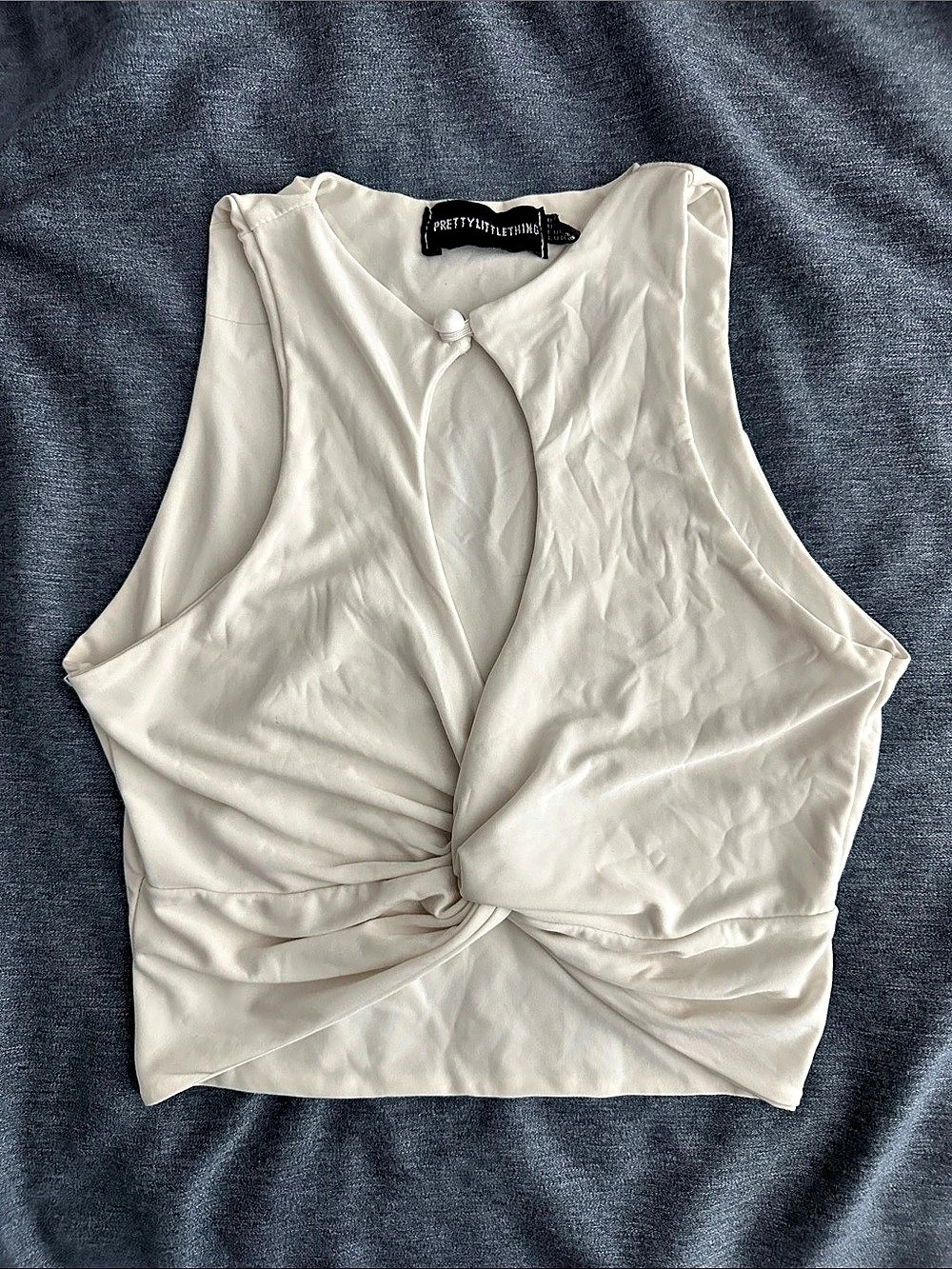 PrettyLittleThing Twist Front Tank Top in White Size 6 Like New